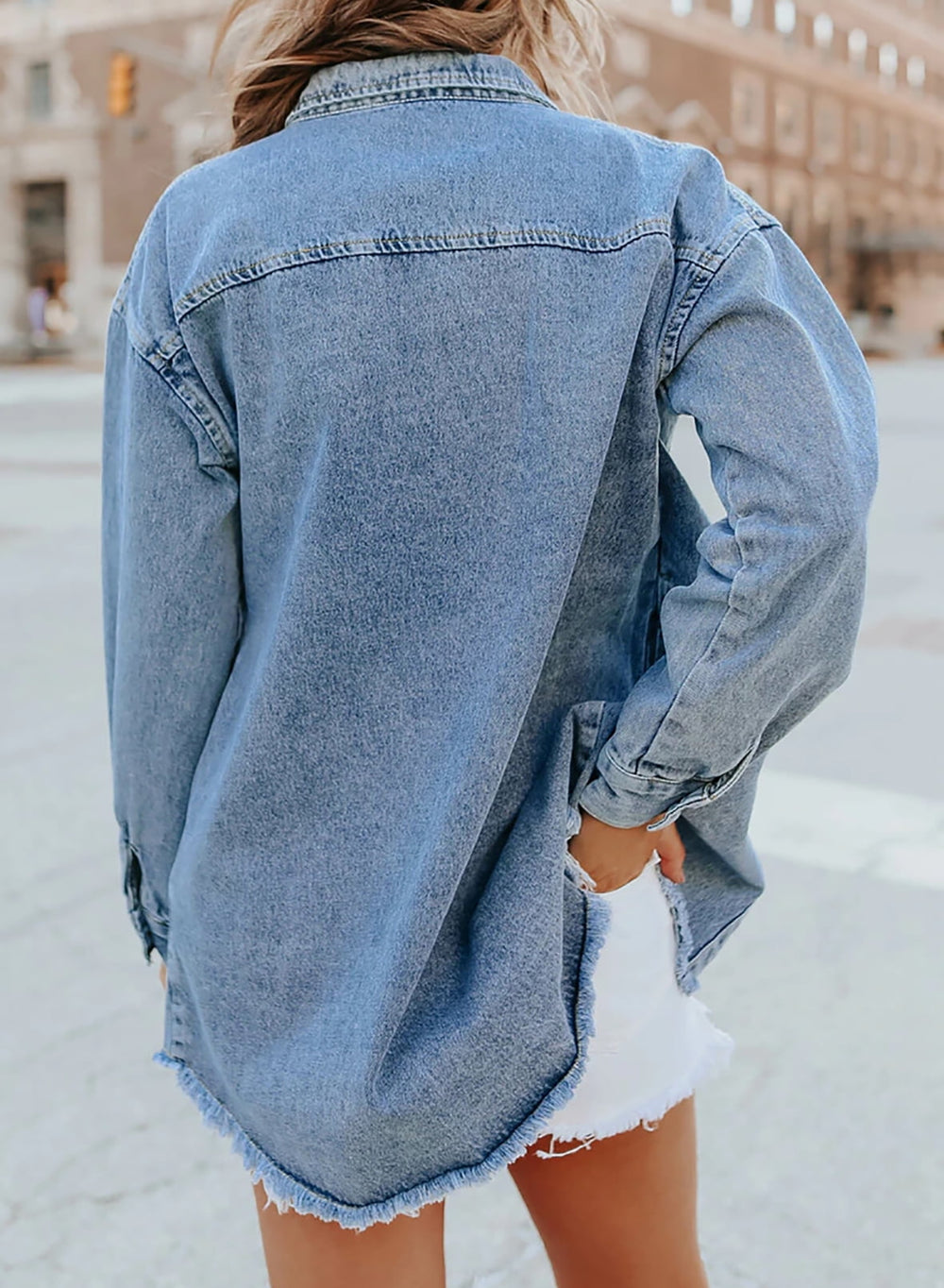 EB | Mach jedes Outfit schöner mit dieser Jeansjacke