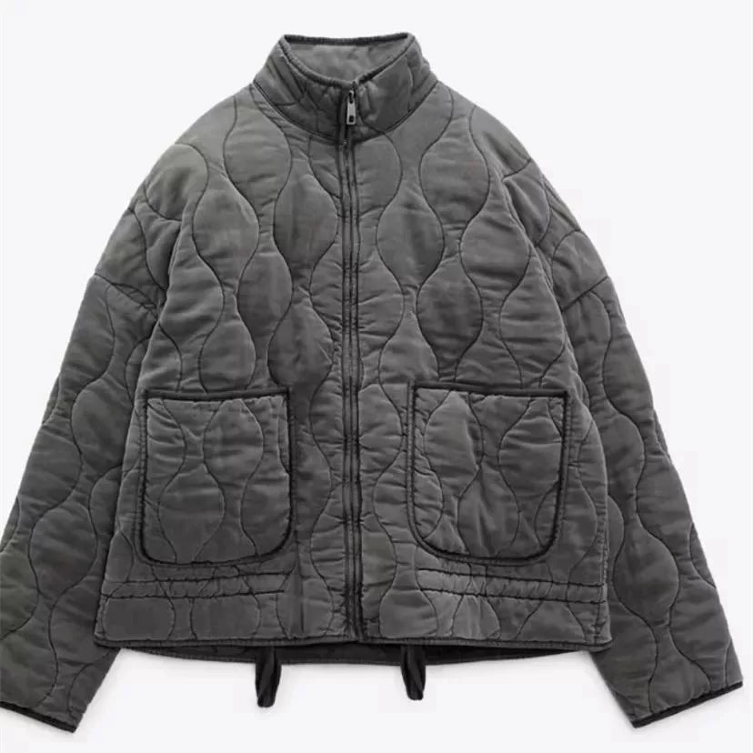 EB | Steppjacke mit klassischer Steppnaht-Detailierung