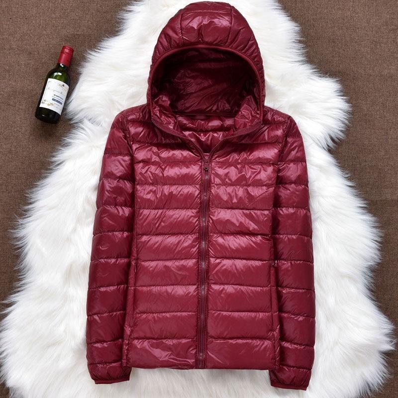 EB | Daunenjacke mit Kapuze für Damen