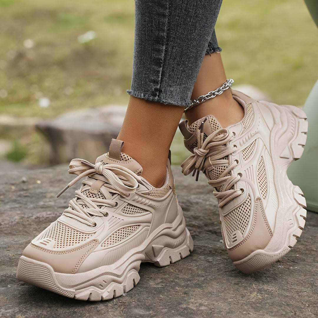 EB | Plateau Sneakers mit Modernem Look
