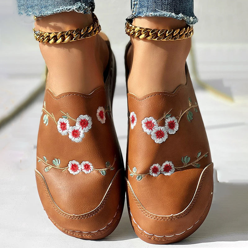 Bestickte Vintage-Blumen Hausschuhe EB