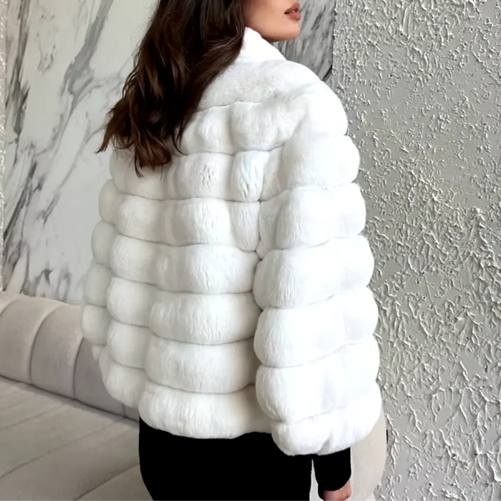 EB | F Faux Fur Mantel