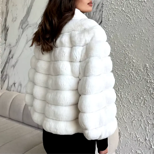 EB | F Faux Fur Mantel