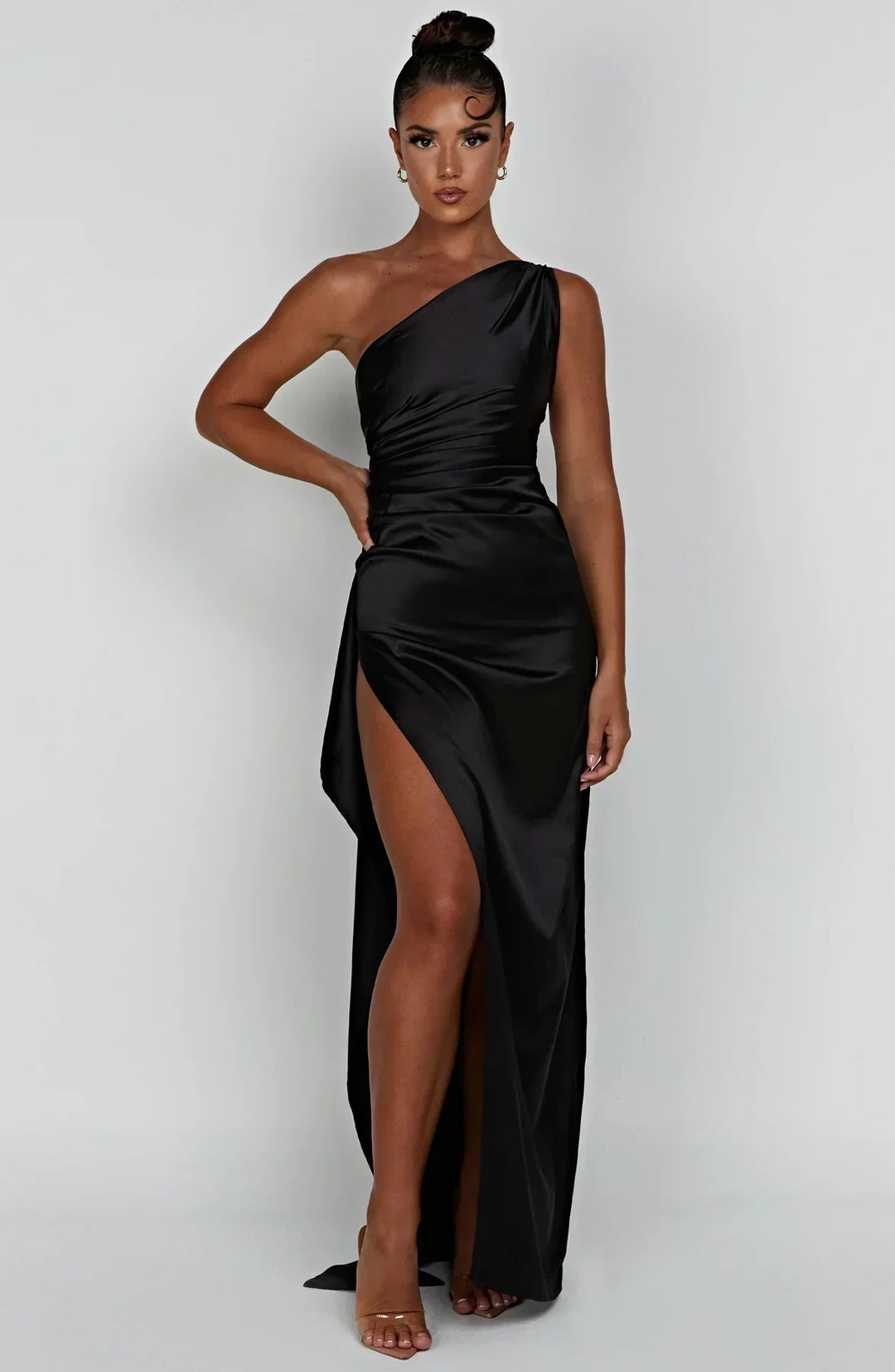 EB | Elegantes Ein-Schulter-Kleid mit Schlitz