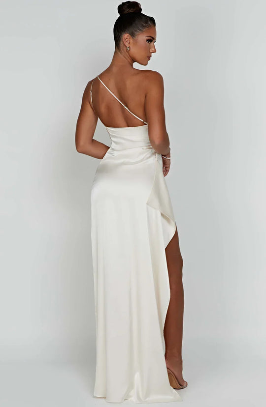 EB | Elegantes Ein-Schulter-Kleid mit Schlitz