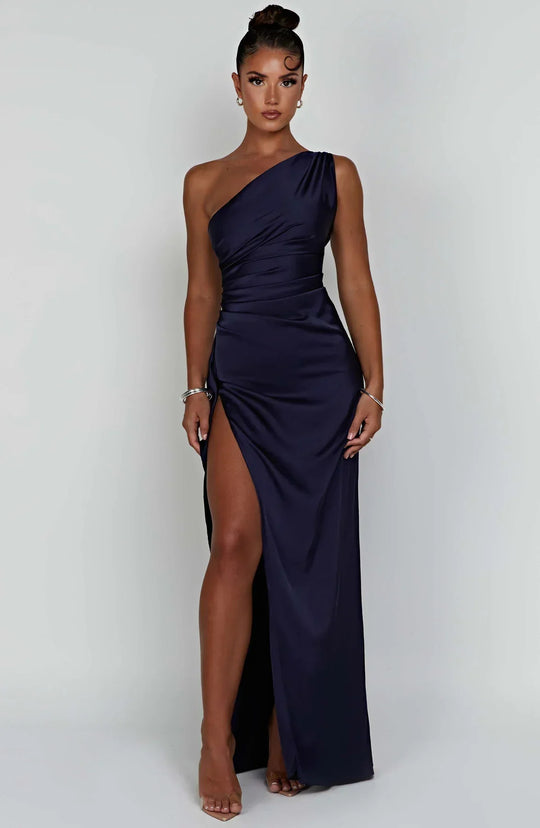 EB | Elegantes Ein-Schulter-Kleid mit Schlitz