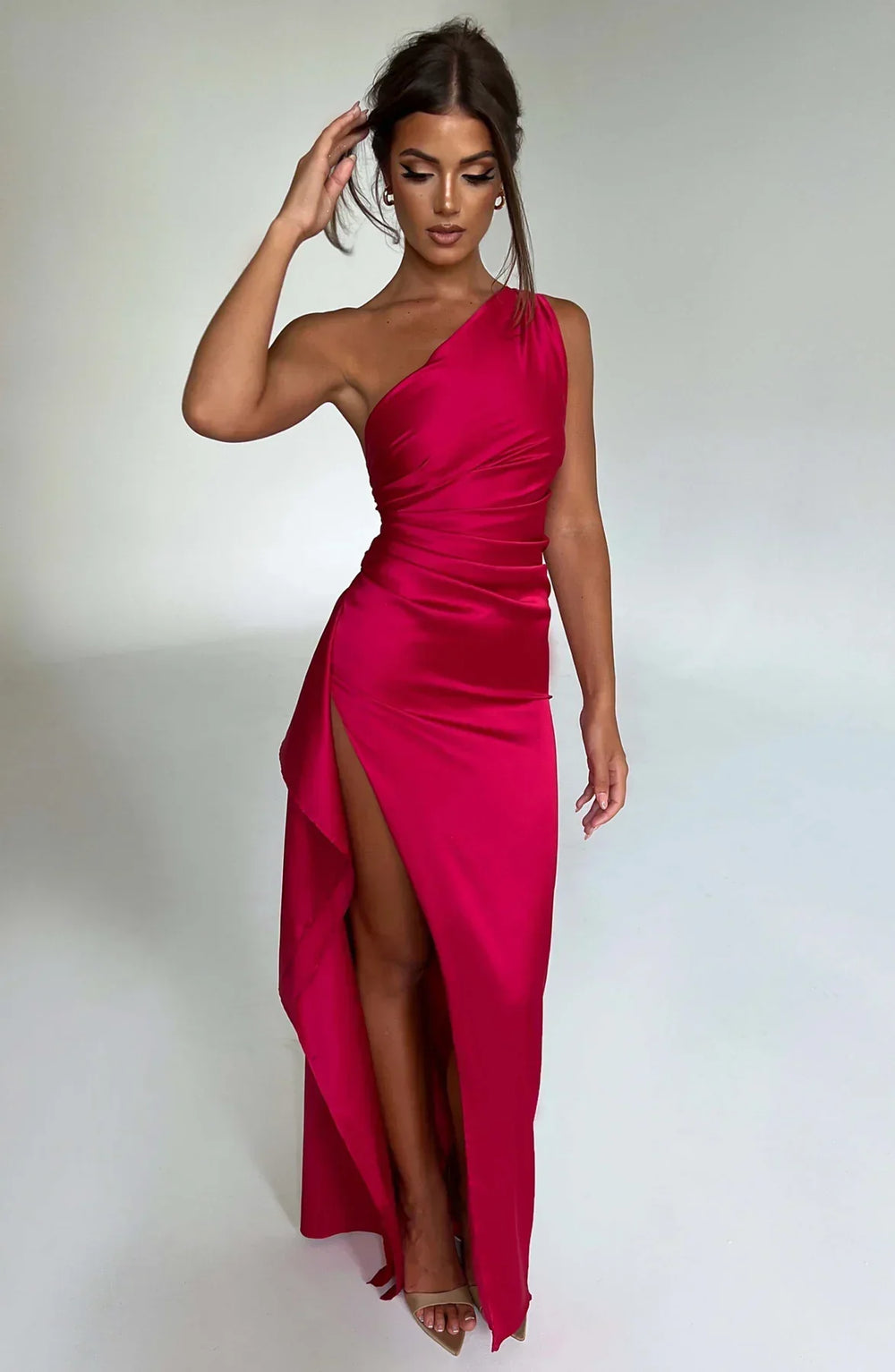 EB | Elegantes Ein-Schulter-Kleid mit Schlitz