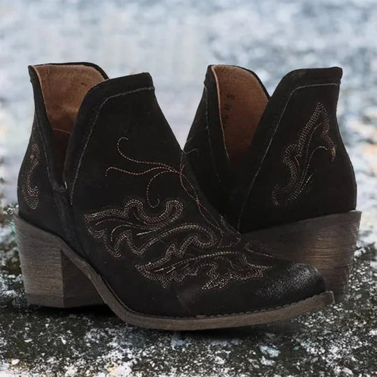EB | Lässige Stiefeletten mit Hohem Absatz und Kosakenspitze