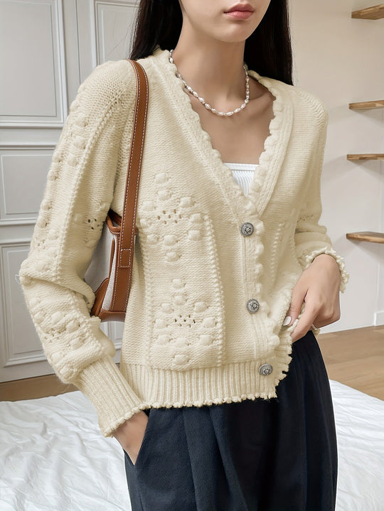 EB | Zeitlose und Elegante Strickjacke
