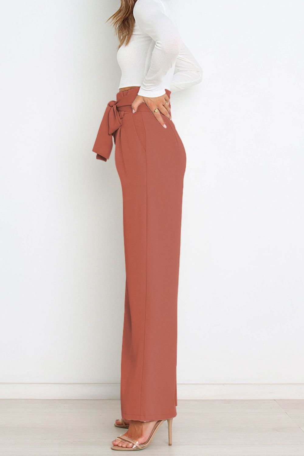 EB | Hohe Taille Paperbag Hose mit Schleifendetail