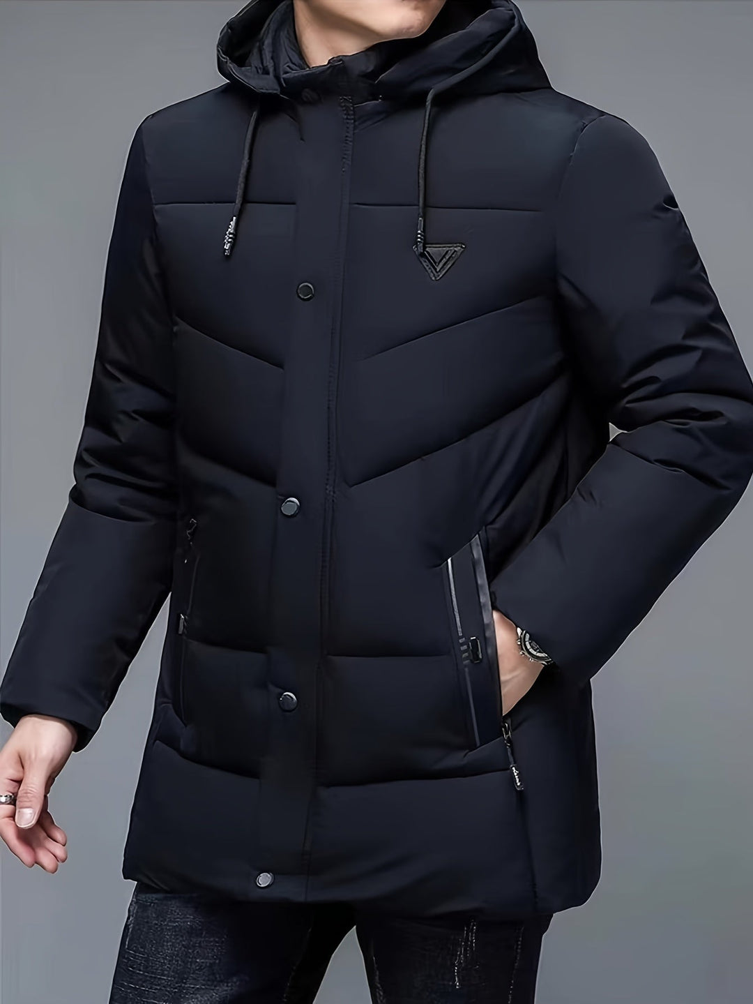 EB | Warme Pufferjacke mit Kapuze Polyester Stil und Schutz