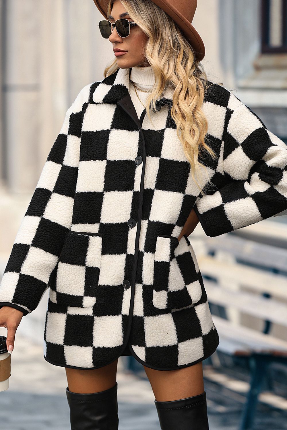 EB | Karierter Knopfkragen Faux Fur Oberbekleidung