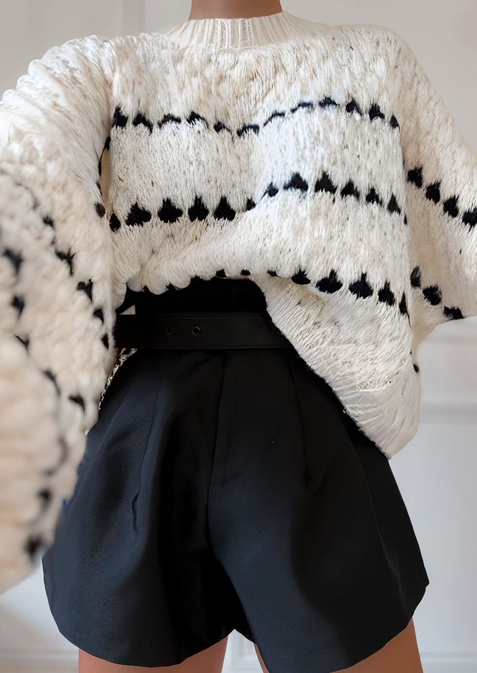 EB | Kräftiger Strickpullover Kontrastierendes Design Warm und Zeitgemäß