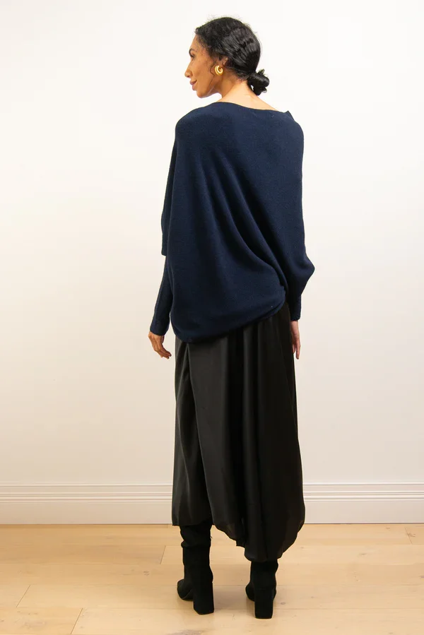 EB | Asymmetrisch Drapierter Pullover