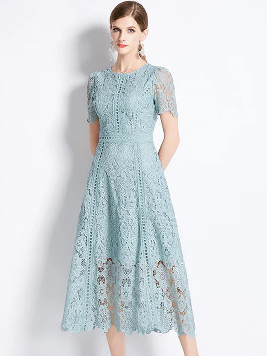EB | Elegantes Spitzenkleid Midi-Länge