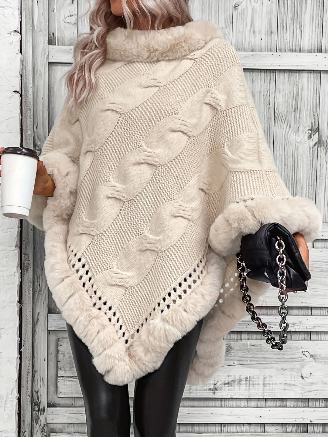 EB | Poncho mit Kunstpelzrand und Grobstrickmuster Acryl Elegant und Warm