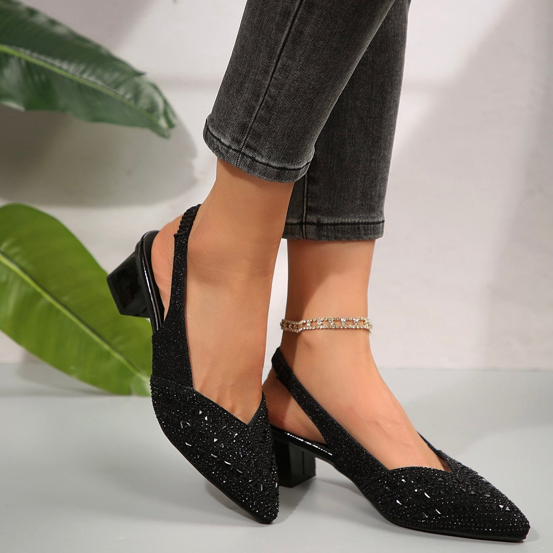 Glanzvolle Absatzsandalen mit funkelnden Kristalldetails EB EB
