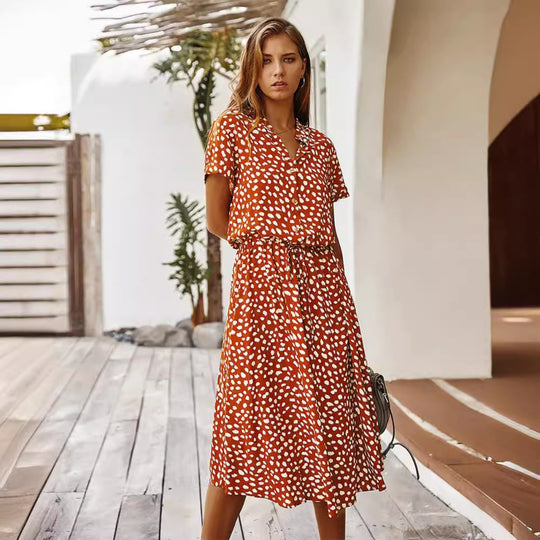 EB | Polka-Dot-Kleid mit V-Ausschnitt und Knöpfen