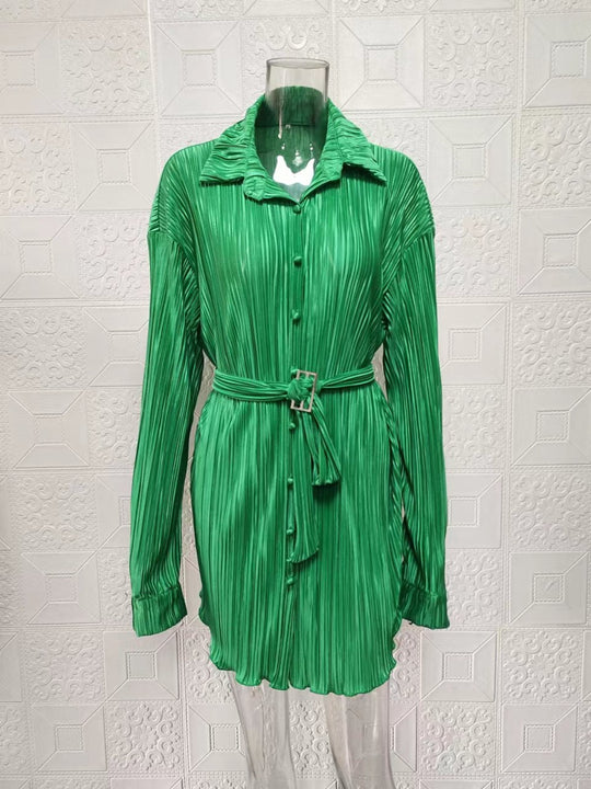 EB | Langärmeliges Kleid mit Schnürsenkeln und elastischer Taille