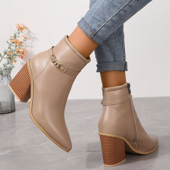 Elegante Stiefel mit seitlichem Reißverschluss und Blockabsatz EB