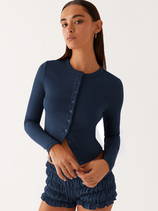 EB | Einfarbige schmal geschnittene lange Strickjacke