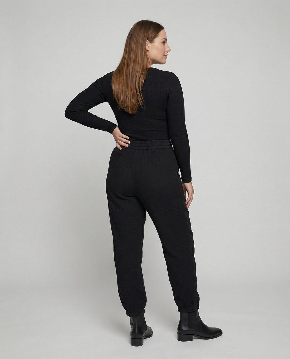 Damen luftige Freizeithose mit elastischem Bund und seitlichen Taschen EB