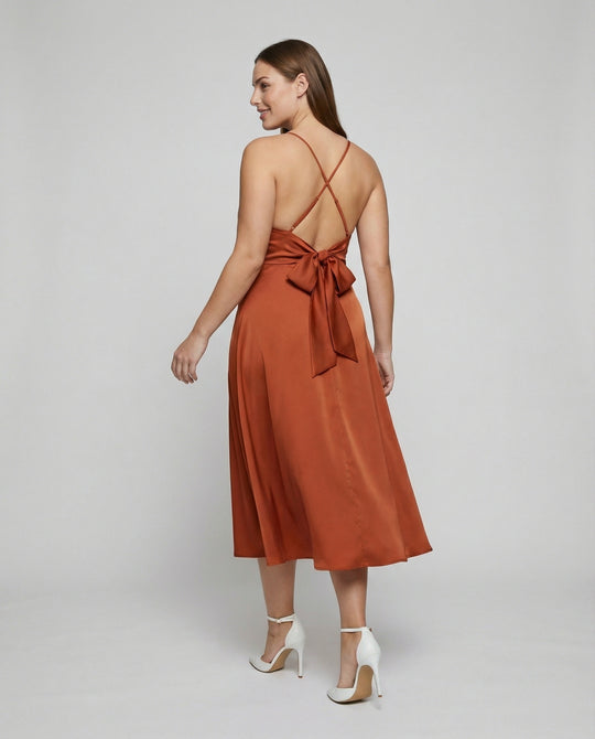 EB | Stylisches Träger-Midi-Kleid