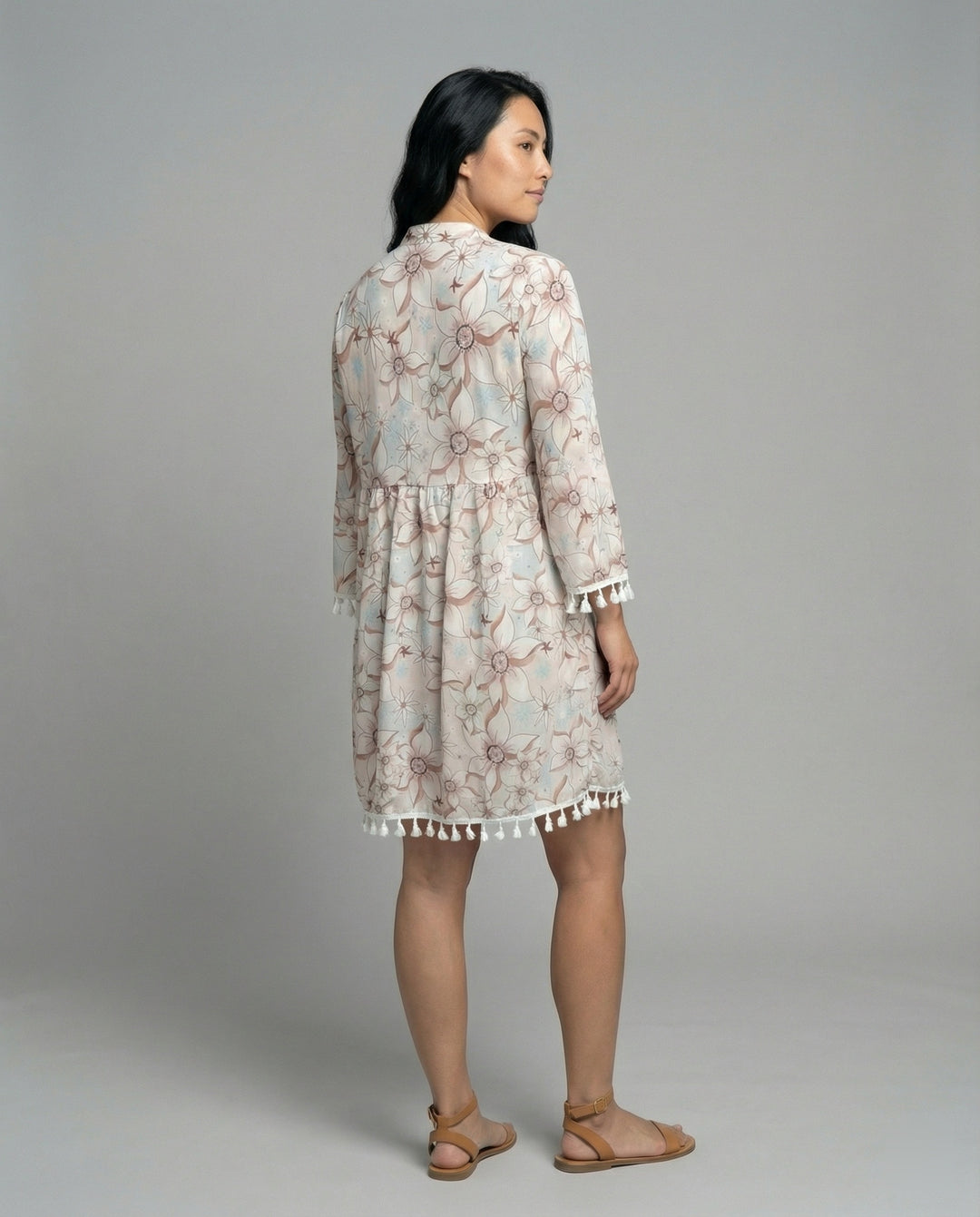 Damen Strandkleid mit hohem Kragen und romantischem Blumenmuster EB