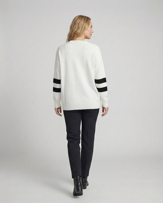 EB | Damenpullover mit Herzmuster & V-Ausschnitt