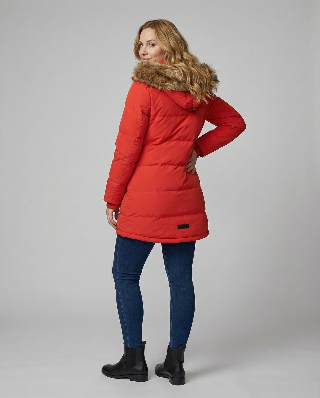 EB | Slim-Fit Winterparka mit Kunstfellkapuze