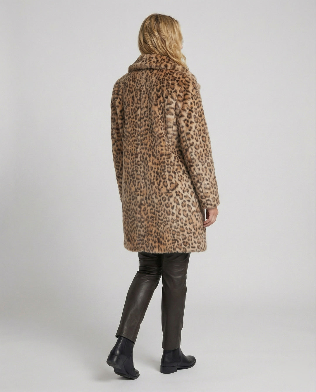 EB | Mantel - Kunstpelz - Oversized Fit - Reverskragen - Leopardenprint
