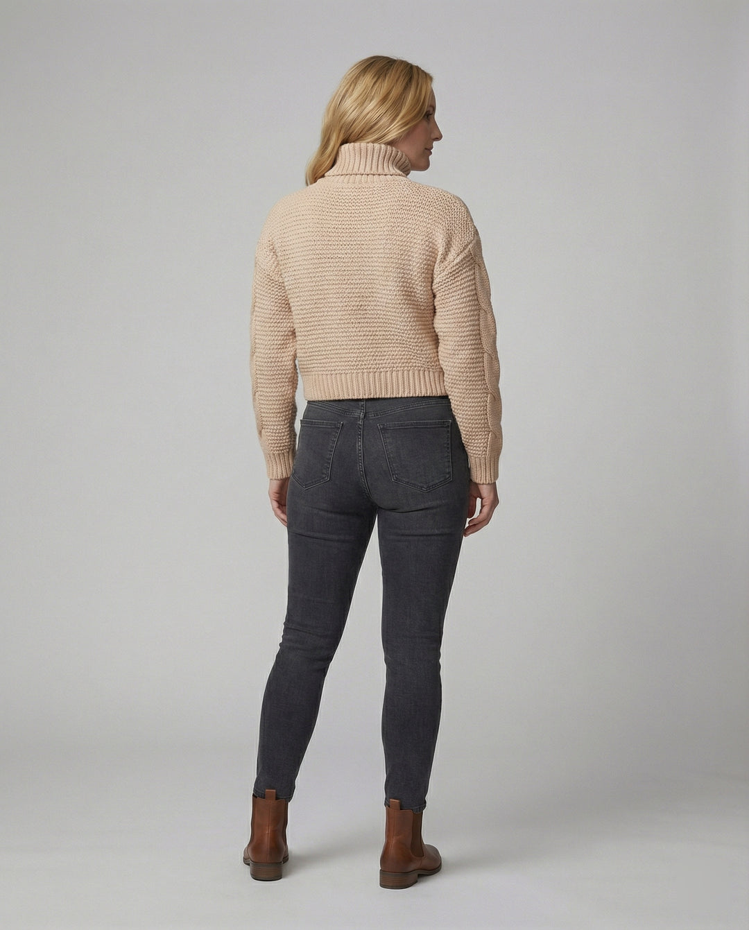 Damen oversized Strickpullover mit hohem Kragen und modischem Zopfmuster EB