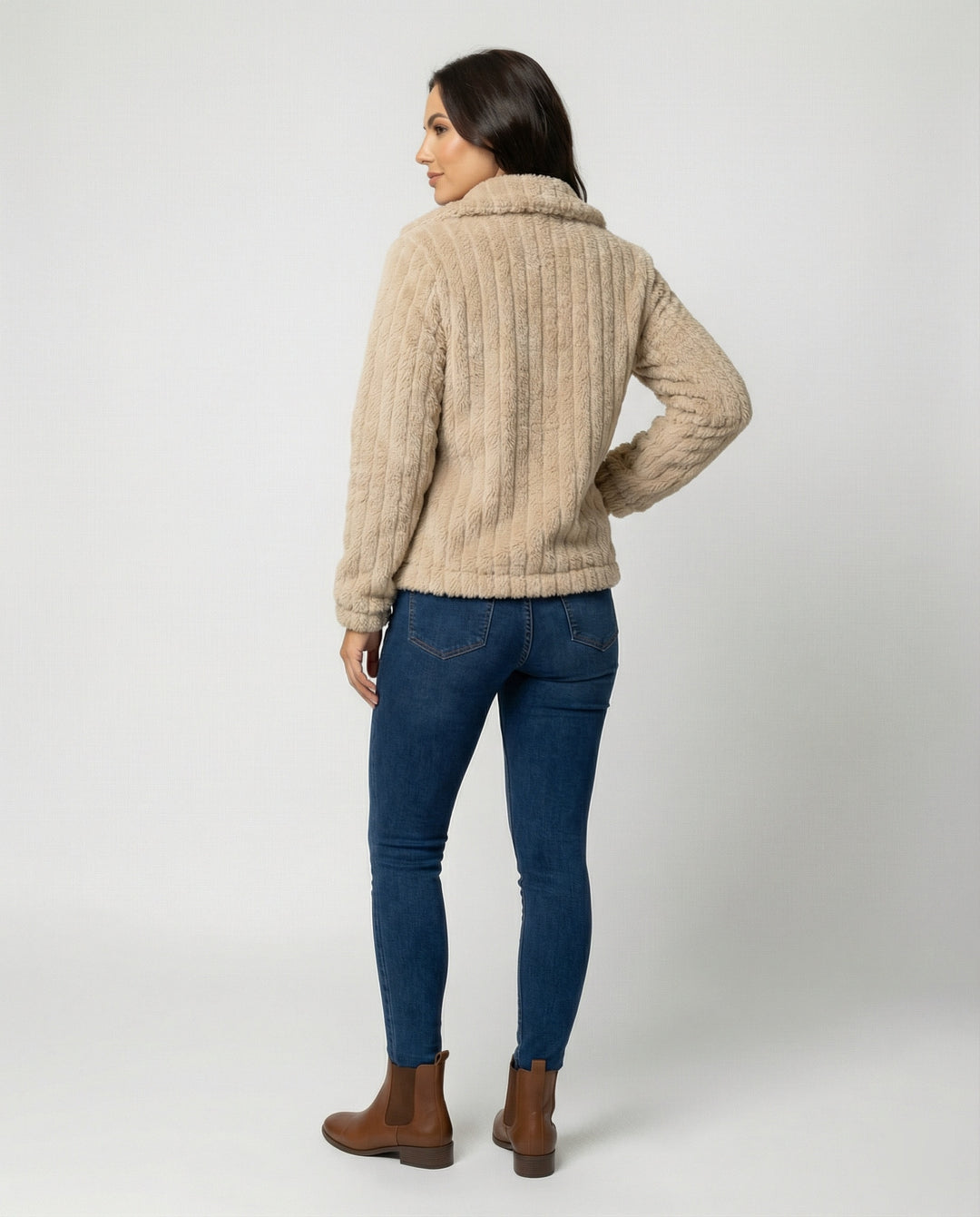 EB | Stilvolle Teddy Damenjacke mit Kragen
