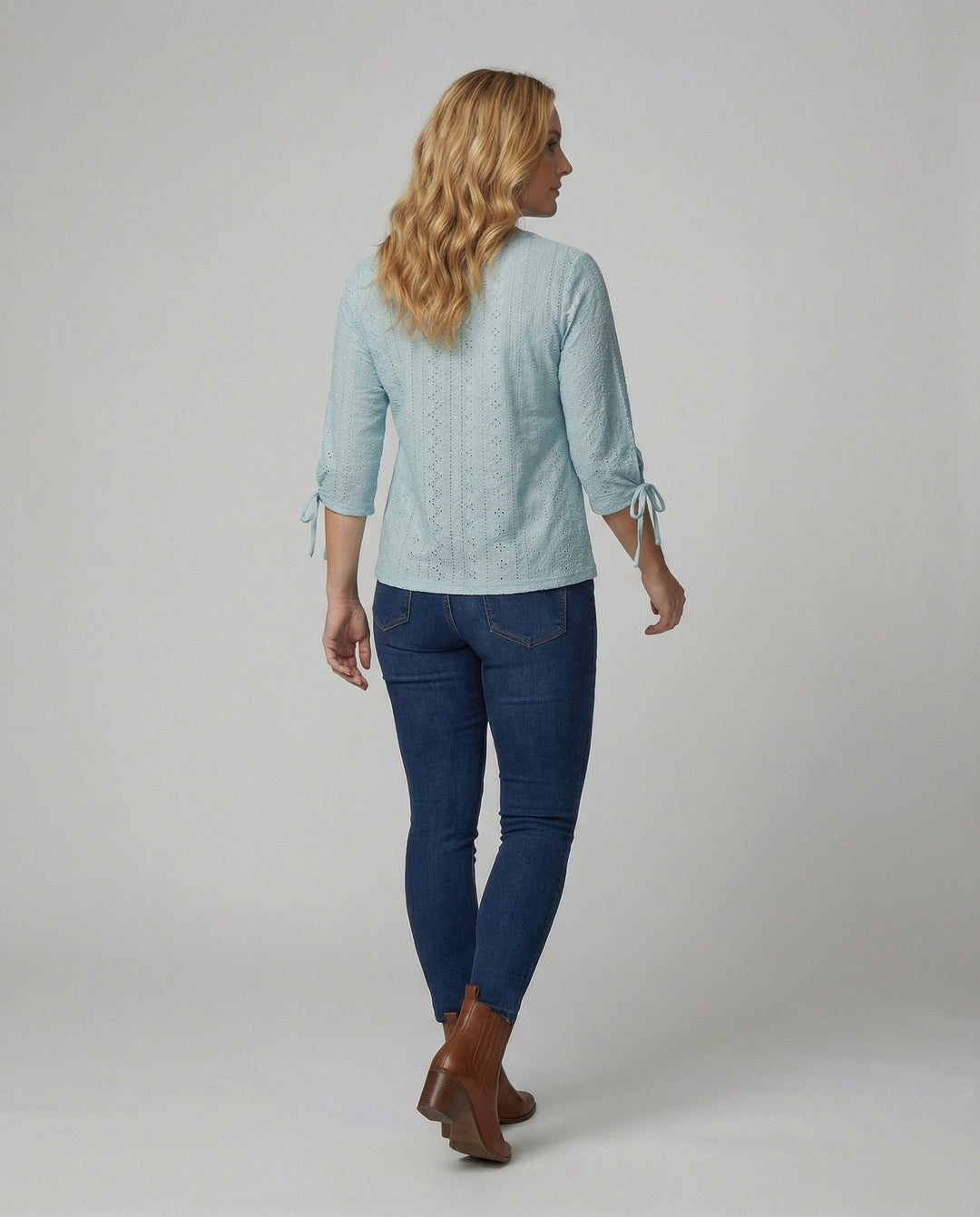 Damen Modisches Blusenshirt mit Spitzendetails und Knopfleiste EB