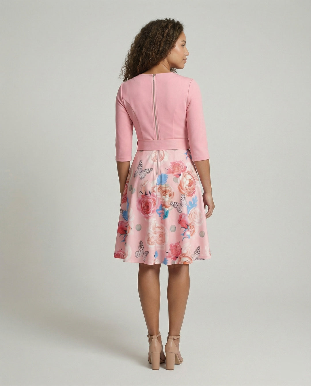 Damen A-Linien Kleid mit tailliertem Gürtel und floralem Muster EB
