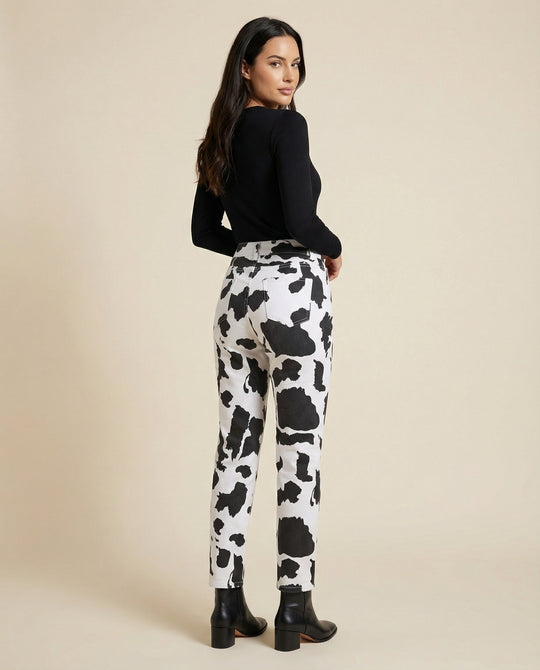 Damen Trendige Jeans im einzigartigen Kuhmuster EB