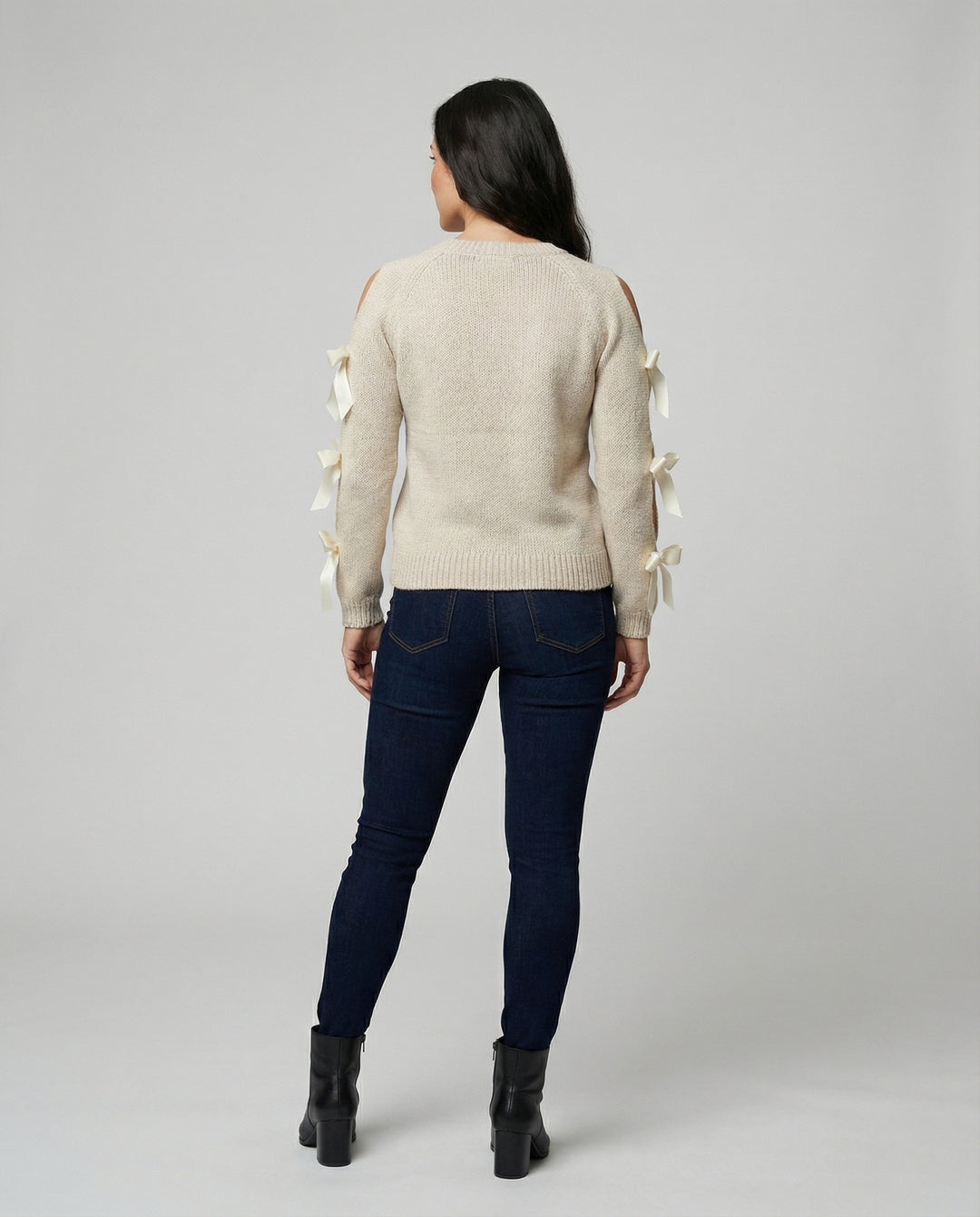Damen Strickpullover mit offener Schulter und raffinierten Schleifendetails EB