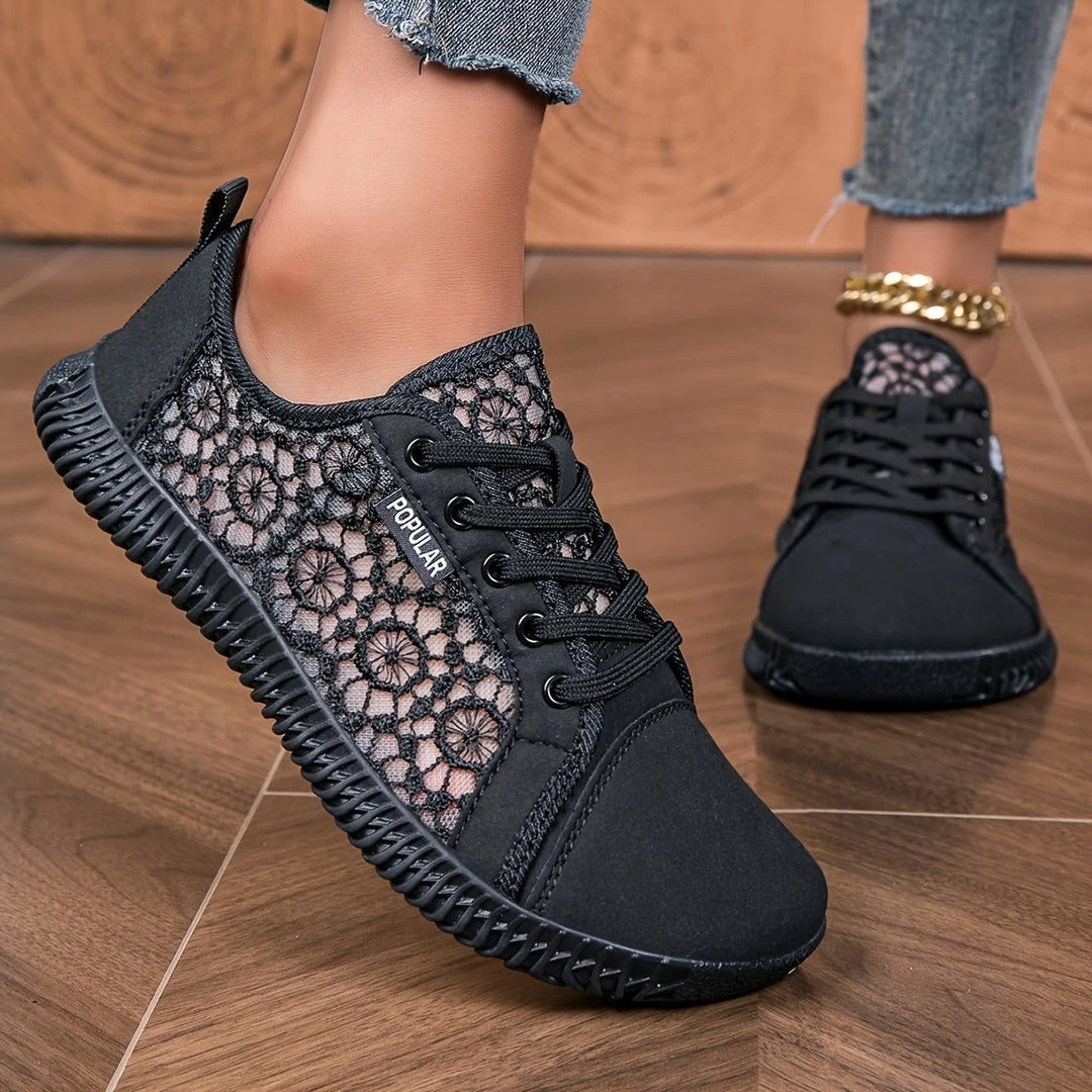 Sneakers mit floraler Spitze und atmungsaktivem Mesh-Futter EB EB