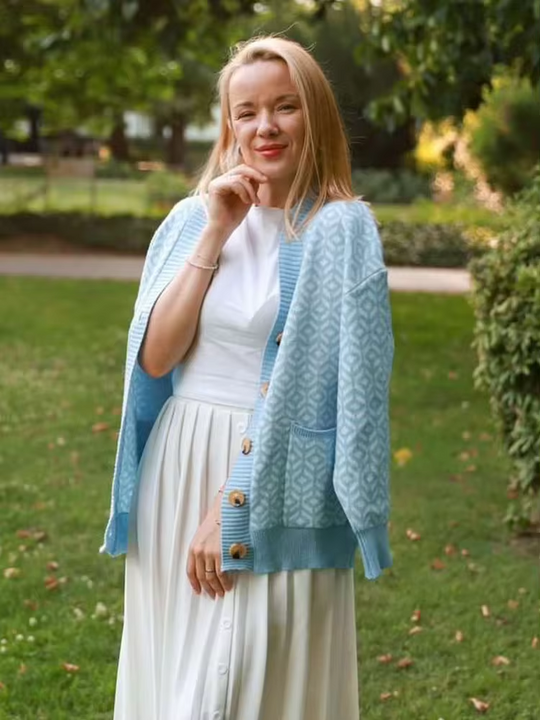 EB | Strickjacke mit geometrischem Muster und Knopfleiste