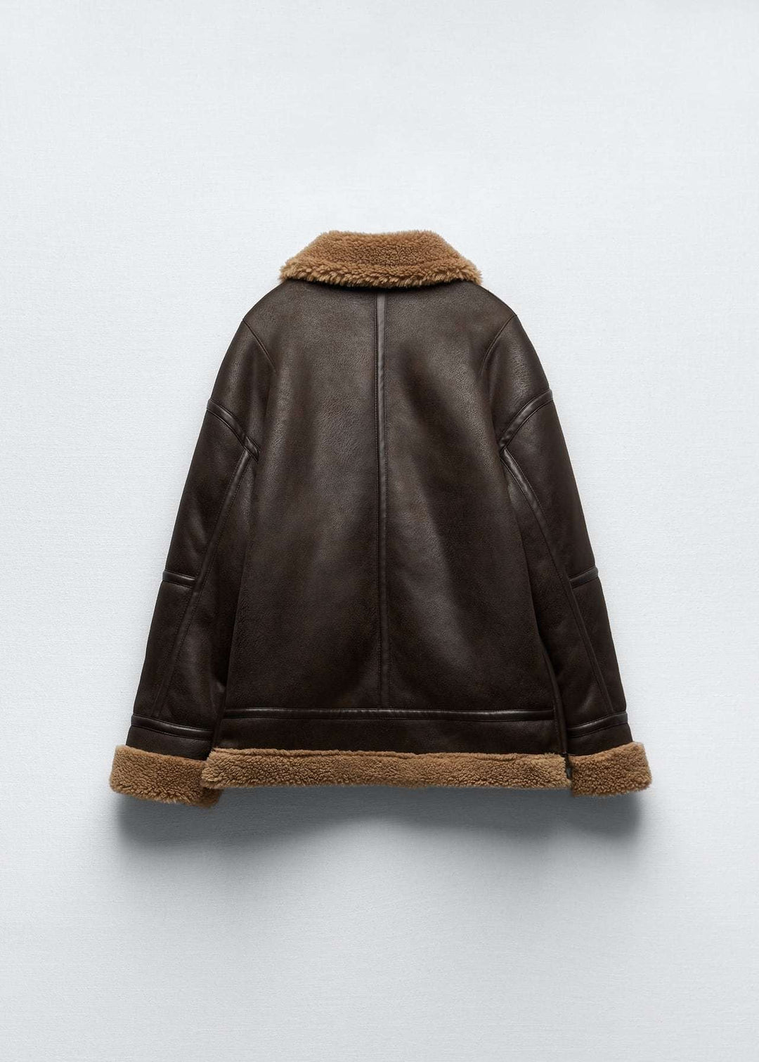 EB | Fellbesetzte Revers-Fliegerjacke