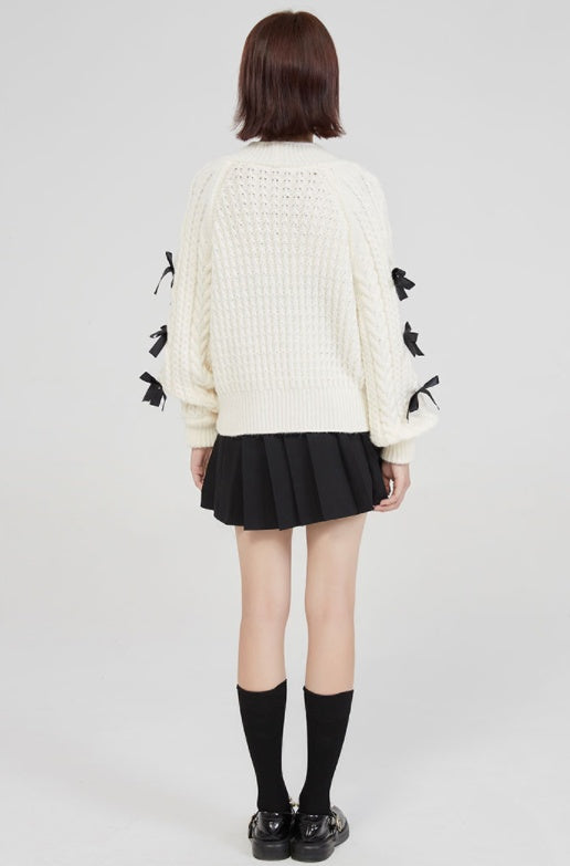 EB | Strickjacke mit Schleifendetails