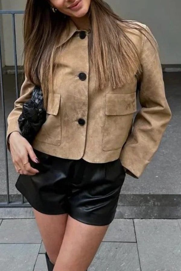 EB | Knopfverschluss Pocket Faux Suede Crop Jacke