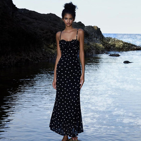 EB | Kleid mit gepunkteten Strapsen mit Neckholder
