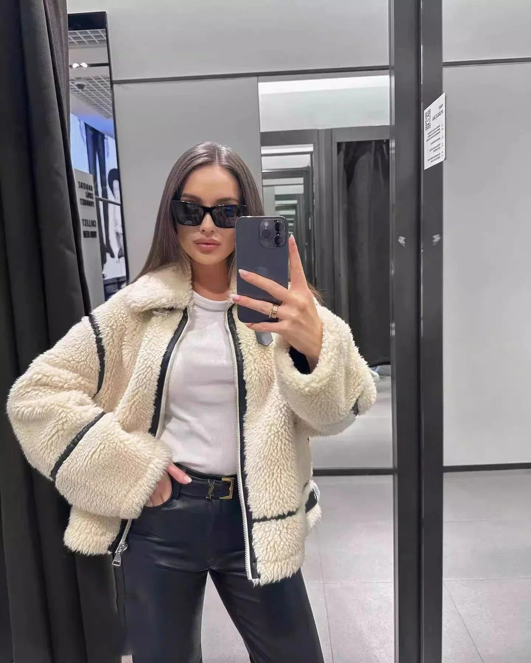 EB | Oversized Teddyjacke - Kontrastbesatz Hoher Kragen Jacke
