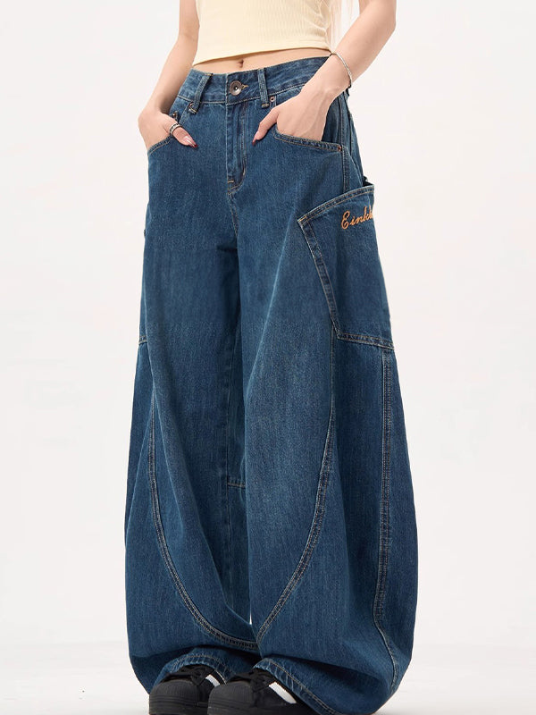 EB | Blaue Boyfriend Jeans Mit Großen Taschen Und Weitem Krummschnitt