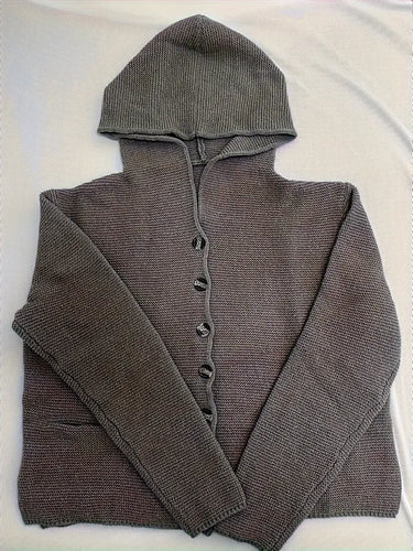 EB | Modische Strickjacke mit Knopfleiste