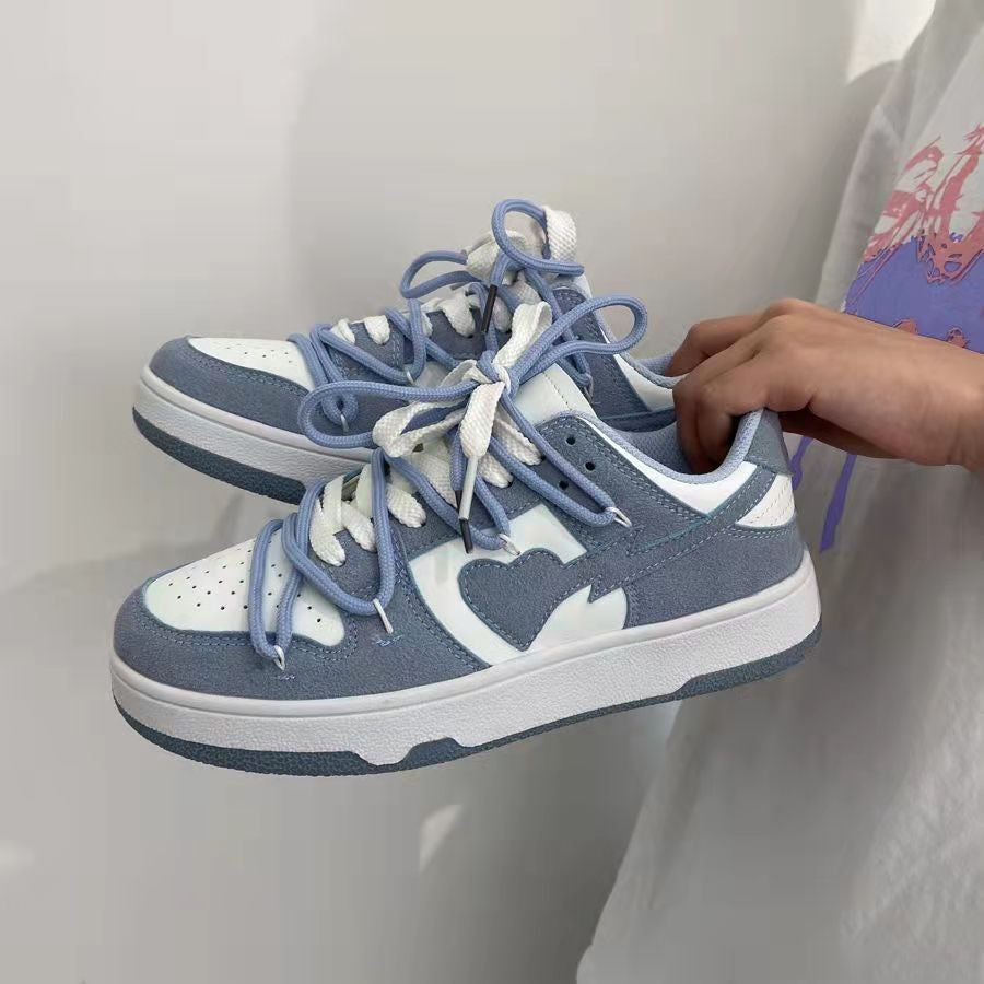 Modische Turnschuhe für Frauen EB