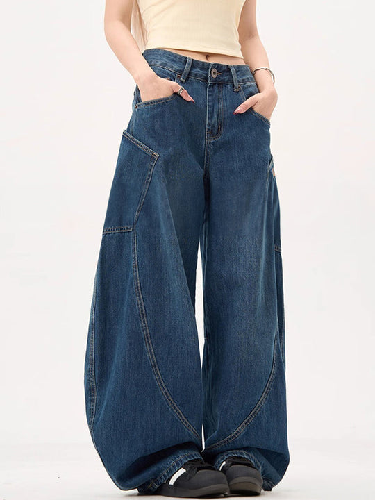EB | Blaue Boyfriend Jeans Mit Großen Taschen Und Weitem Krummschnitt