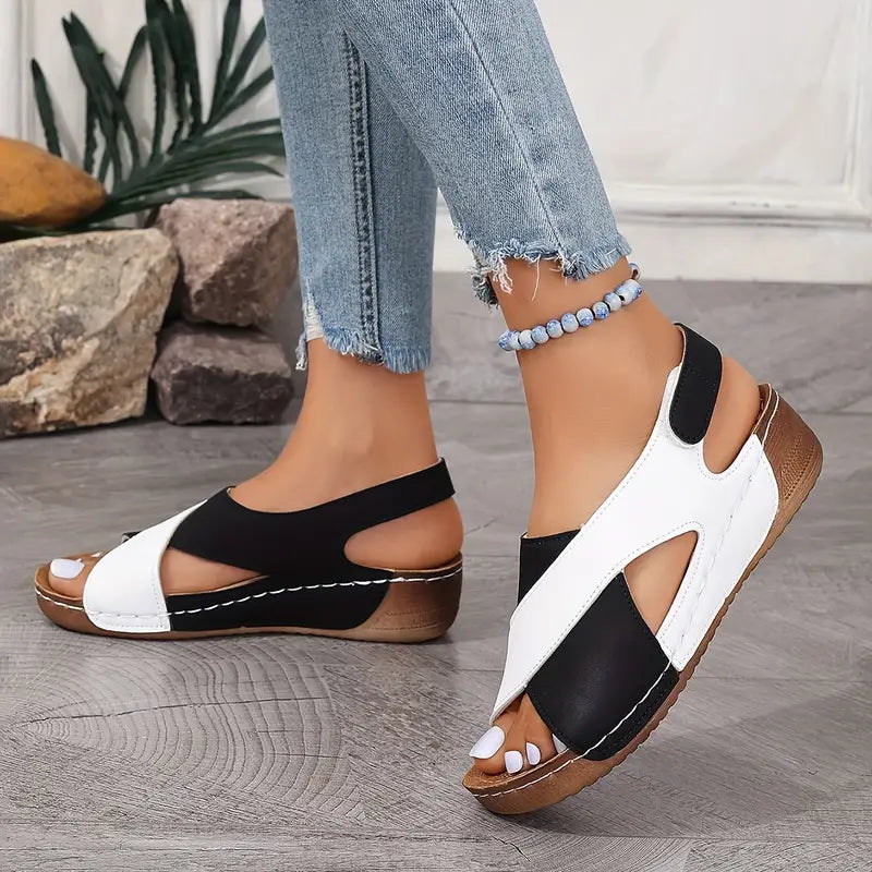 EB | Damenschuhe mit Kontrastierendem Keilabsatz