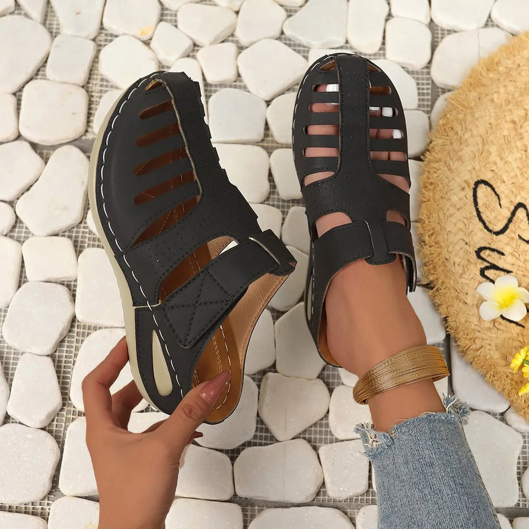 Stilvolle Hollow Wedge Sandalen EB